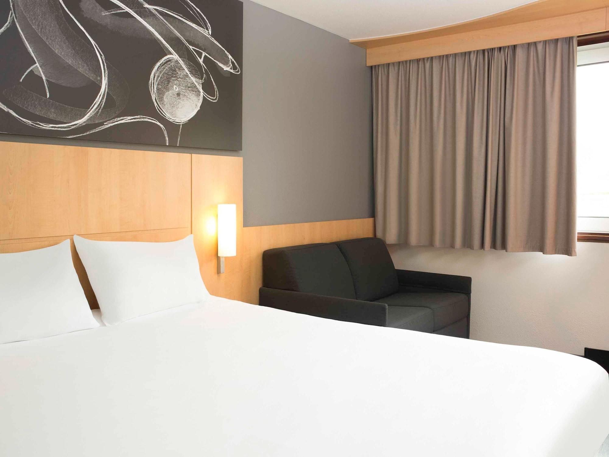 Ibis 3 Lacs Neuchatel Thielle Exterior photo