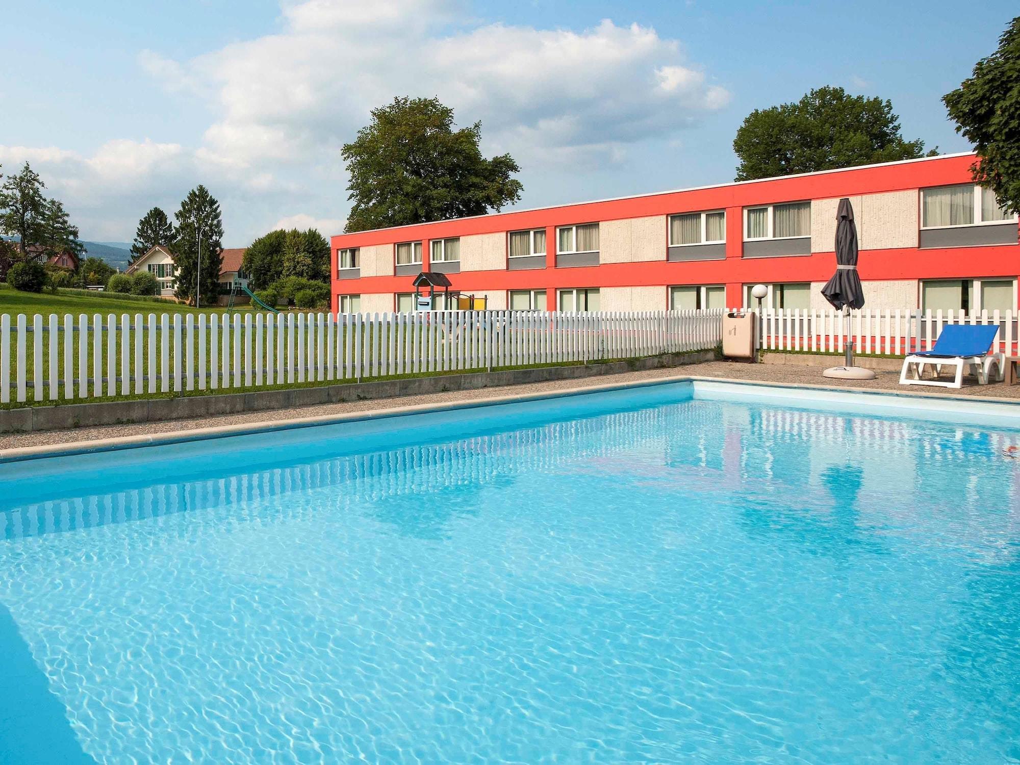 Ibis 3 Lacs Neuchatel Thielle Exterior photo