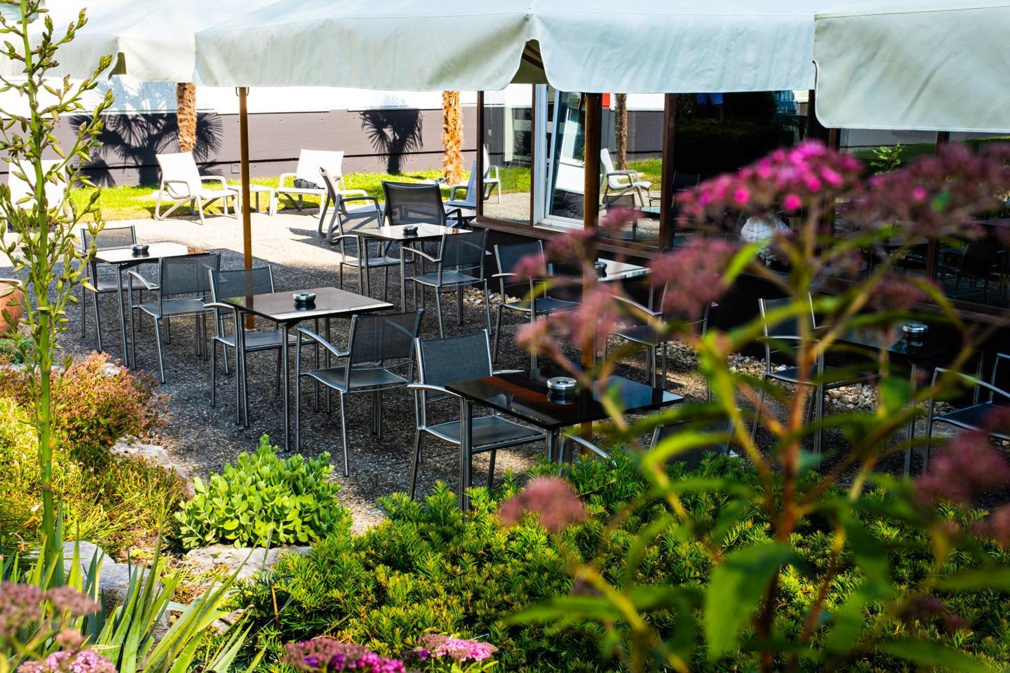 Ibis 3 Lacs Neuchatel Thielle Exterior photo